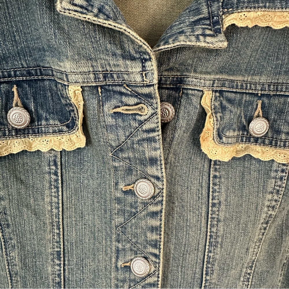 Live a Little 3/4 Sleeve Denim Jacket with Antiqued Lace Trim Size PM - Picture 3 of 6
